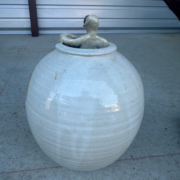 Unique Pottery - Picture 3 of 3